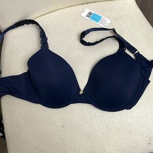 Natori 32C BNWT